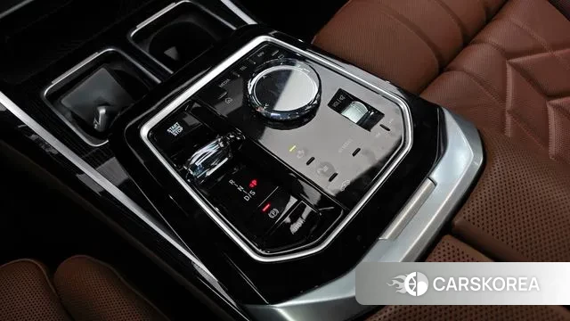 BMW 7 Series (G70) id 3731302 из Кореи 19