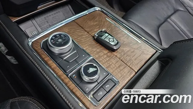 Ford Expeditation id 2686862 из Кореи 19