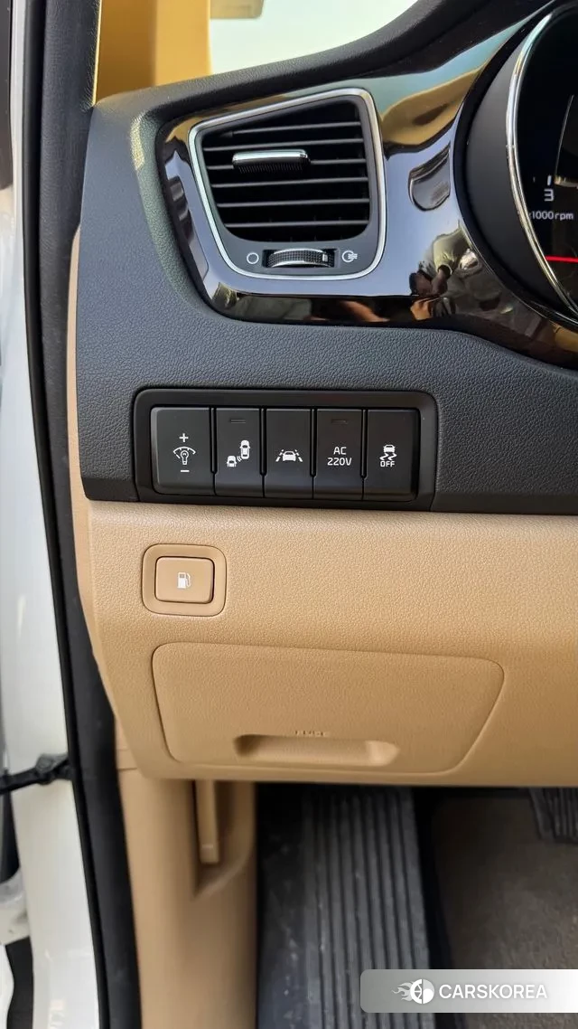 Kia The New Carnival id 3706221 из Кореи 19