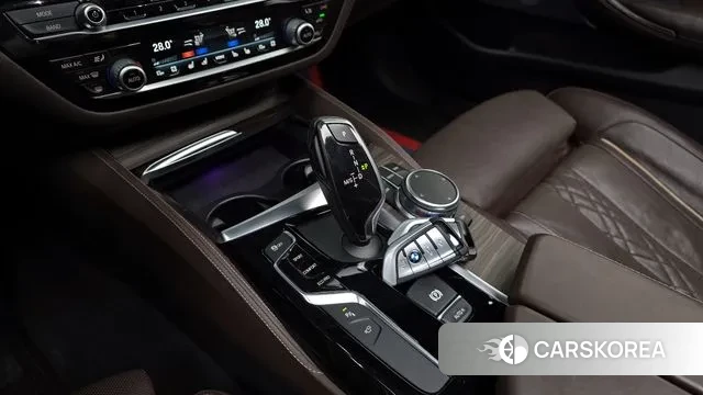 BMW 5 Series (G30) id 2200438 из Кореи 19