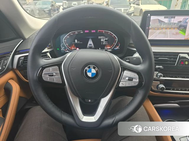 BMW 5 Series (G30) id 3858825 из Кореи 14