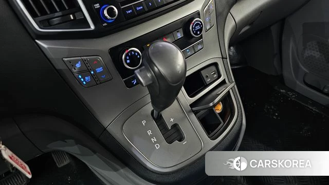 Hyundai The New Grand Starex id 3808216 из Кореи 19