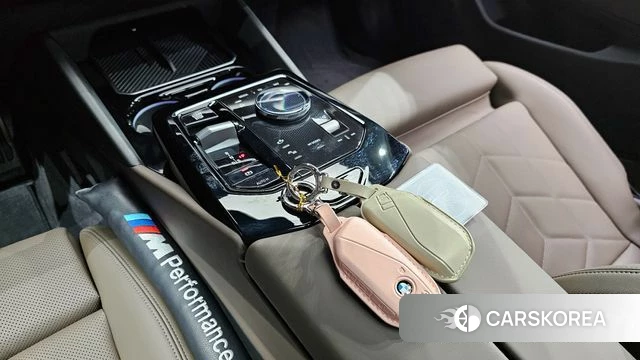 BMW 5 Series (G60) id 3831237 из Кореи 19