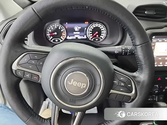 Jeep Renegade id 3616627 из Кореи 17