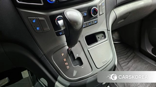 Hyundai The New Grand Starex id 4294517 из Кореи 19