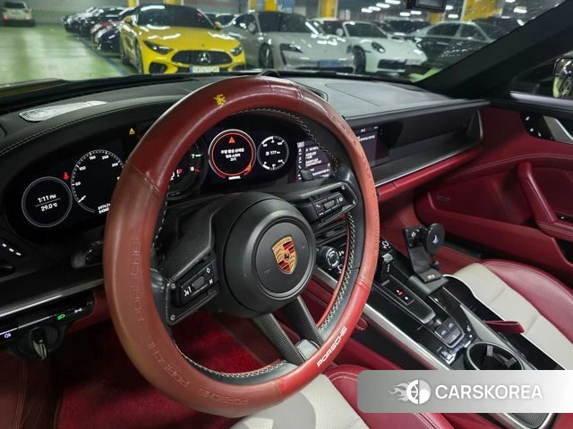 Porsche 911(992) id 4562533 из Кореи 17