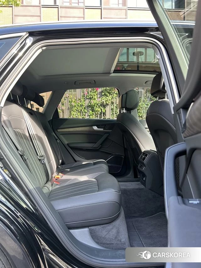 Audi Q5L id 4298041 из Китая 10