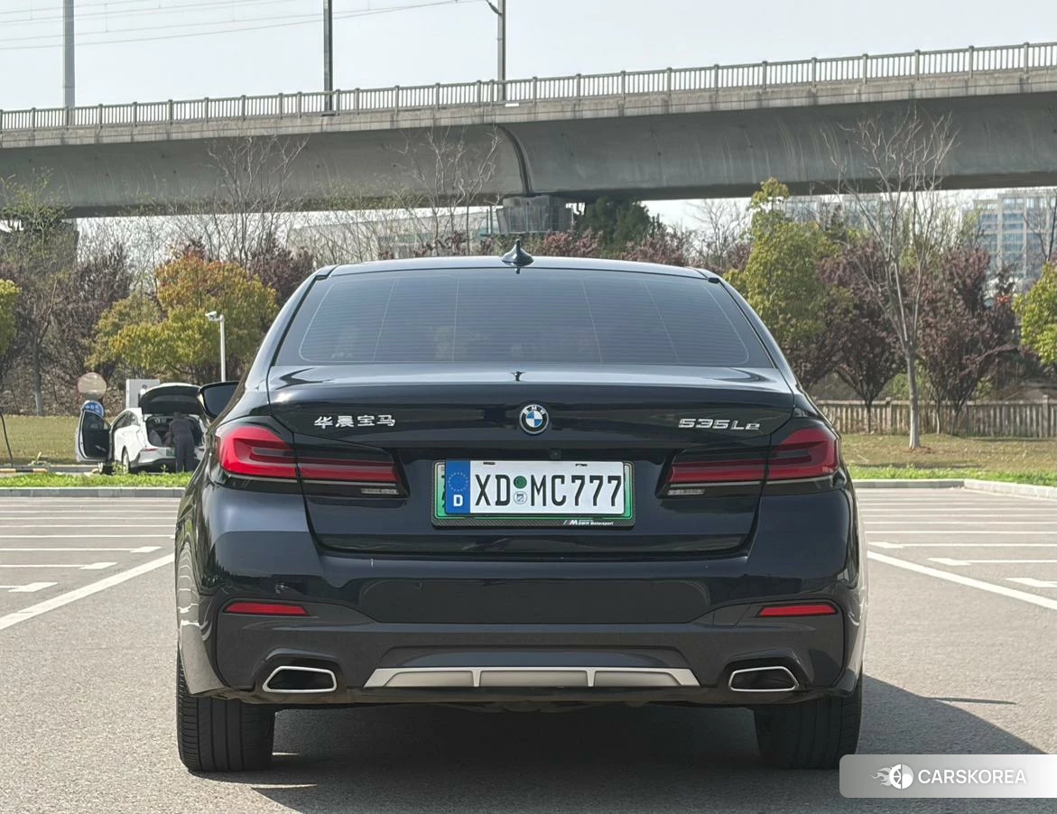 BMW 5 series PHEV id 4440571 из Китая 14