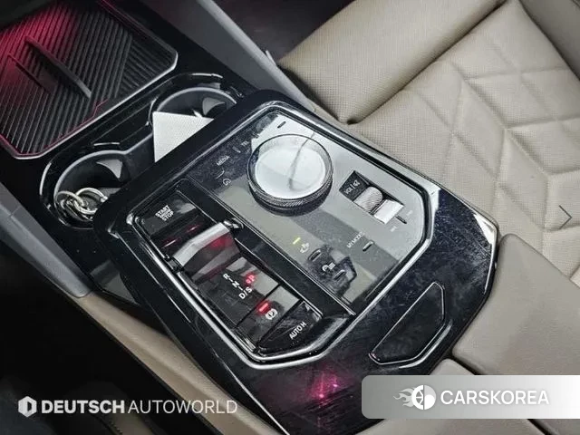 BMW 5 Series (G60) id 3492082 из Кореи 19