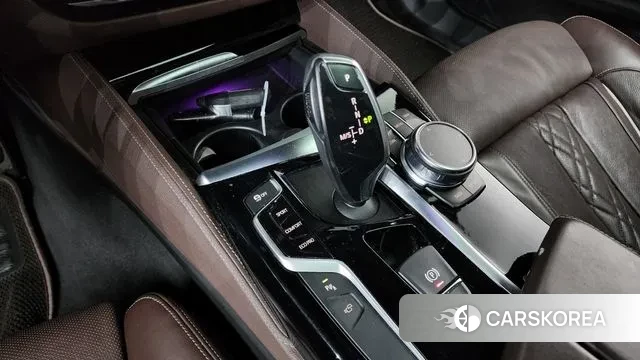 BMW 5 Series (G30) id 3622529 из Кореи 19