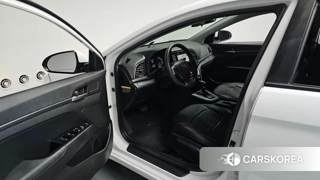 Hyundai Avante AD id 4873542 из Кореи 33