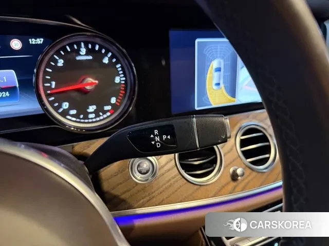 Mercedes-Benz E-Class W213 id 3732871 из Кореи 19