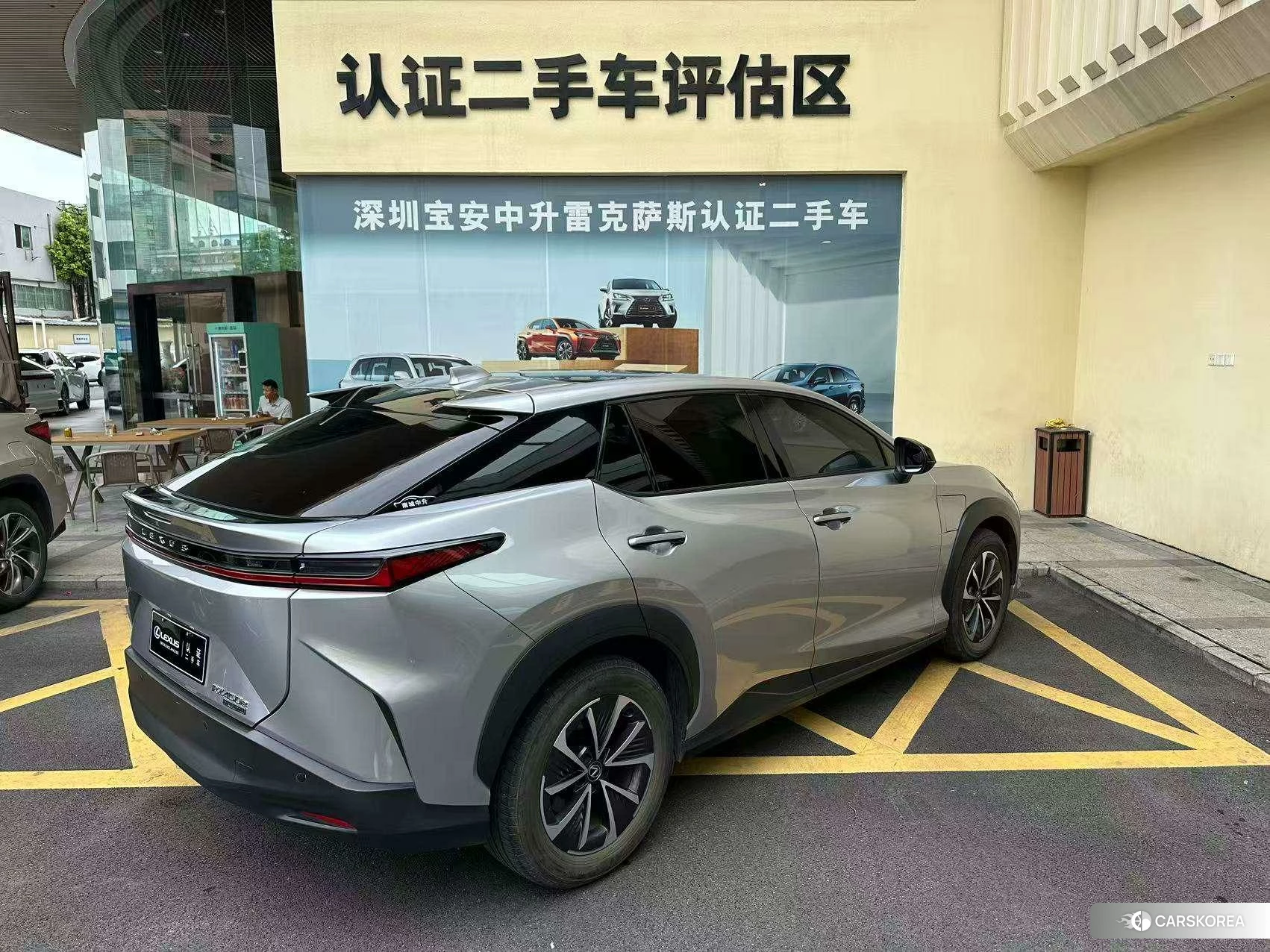 Lexus RZ id 4461946 из Китая 26