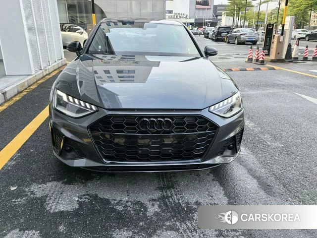 Audi A4L id 4394196 из Китая 9