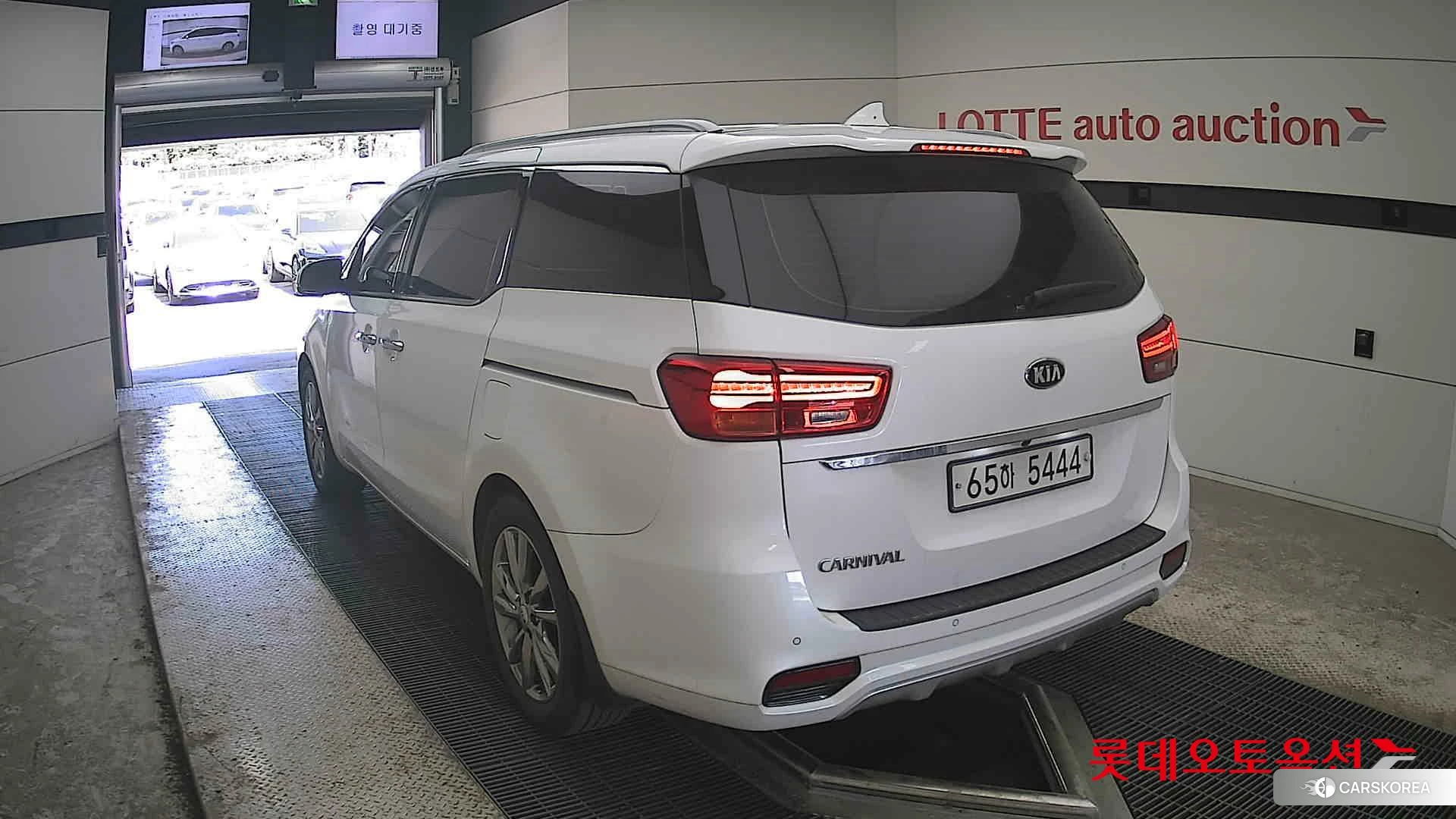 Kia Carnival id 4296917 из Кореи 37