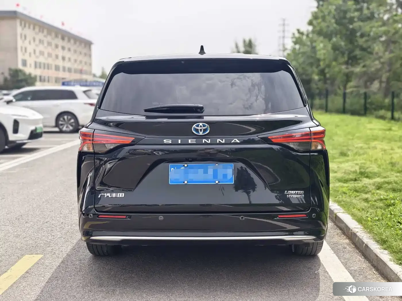 Toyota Sienna id 4576919 из Китая 17