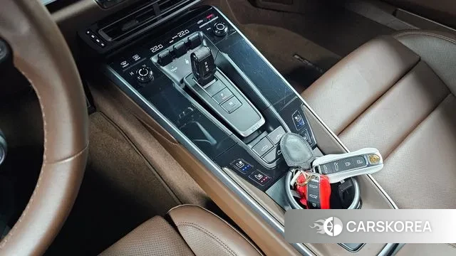 Porsche 911(992) id 3561323 из Кореи 19