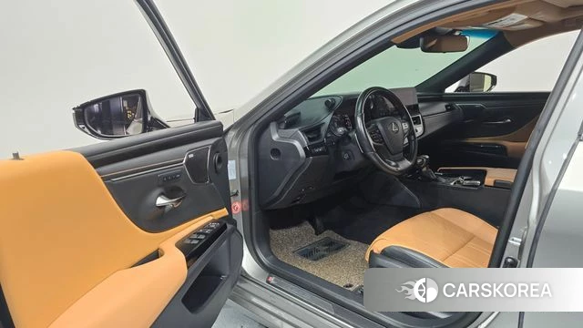 Lexus ES300h 7th generation id 4834544 из Кореи 31