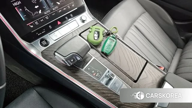 Audi A6 (C8) id 3607261 из Кореи 19