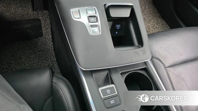 Hyundai The New Grandeur IG id 4415935 из Кореи 19