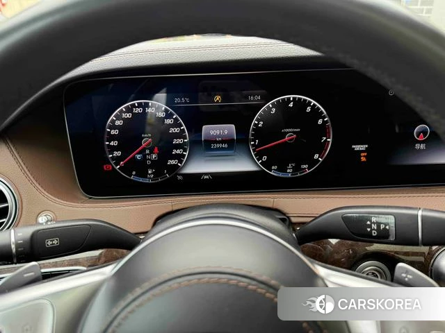 Mercedes-Benz S-class id 4220949 из Китая 27