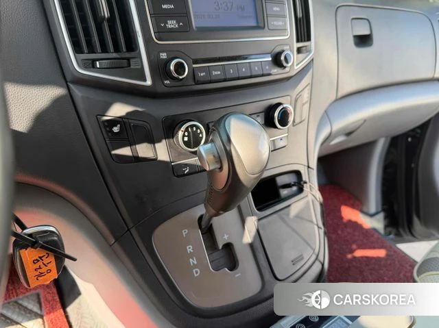 Hyundai The New Grand Starex id 3857362 из Кореи 19