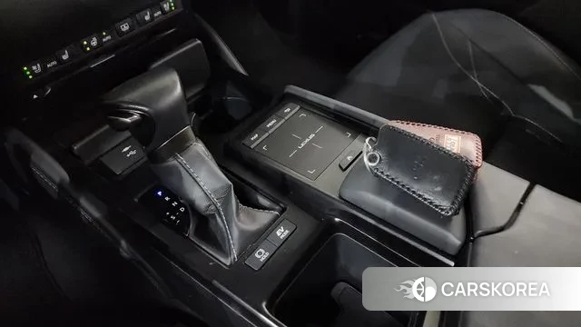 Lexus ES300h 7th generation id 3741228 из Кореи 19