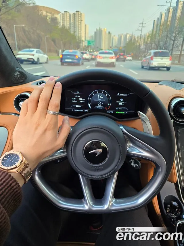 McLaren GT id 2408458 из Кореи 16