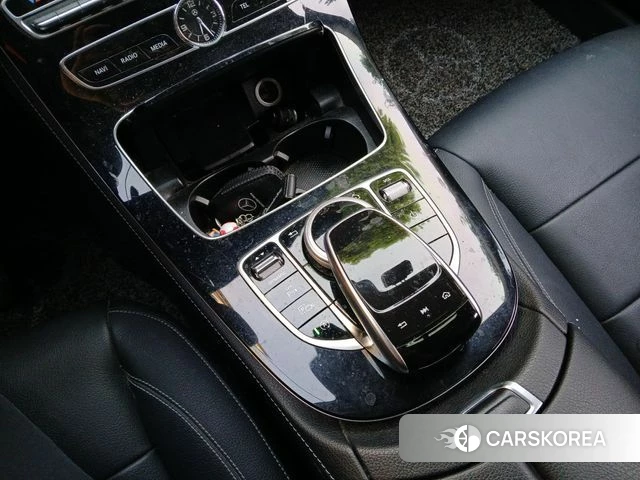 Mercedes-Benz E-Class W213 id 4496997 из Кореи 19