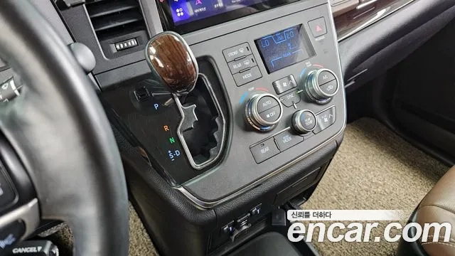 Toyota Sienna id 2876684 из Кореи 19