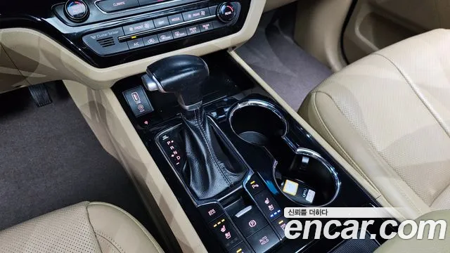 Kia The New Carnival id 2510860 из Кореи 19