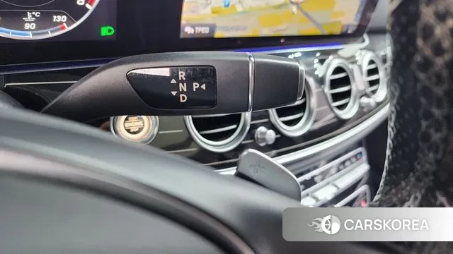 Mercedes-Benz E-Class W213 id 3672886 из Кореи 19