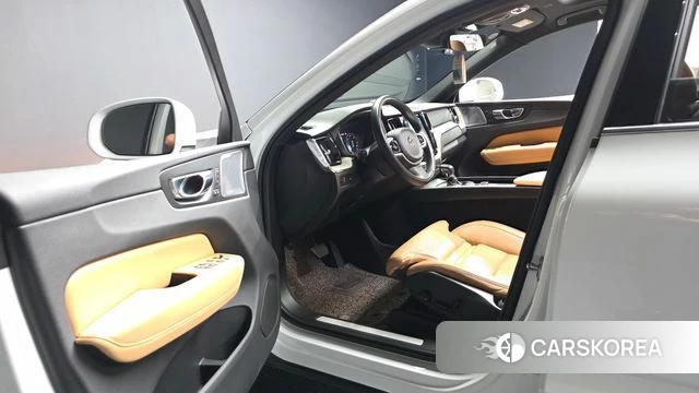 Volvo XC60 second Generation id 4581786 из Кореи 37