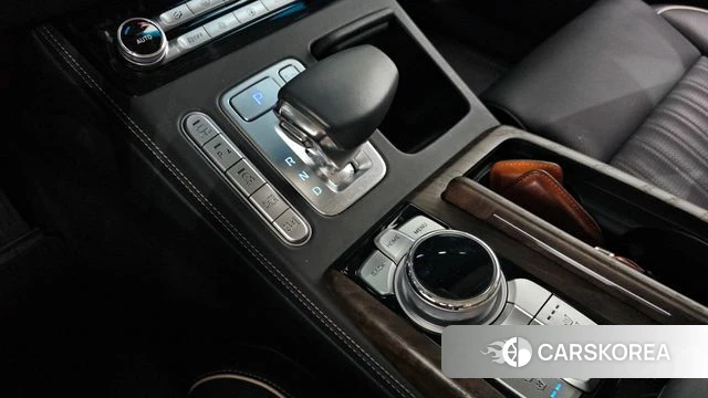 Genesis G90 id 3935952 из Кореи 19
