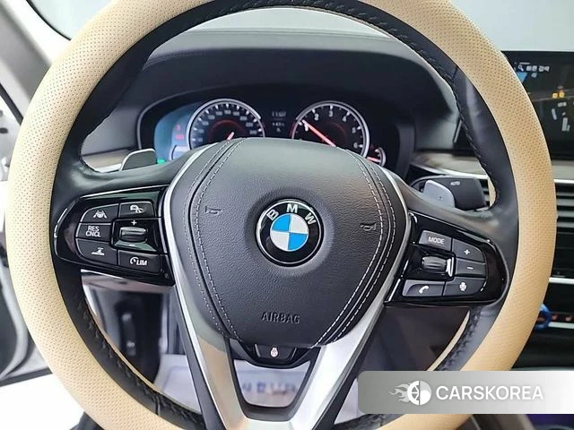 BMW 5 Series (G30) id 3820824 из Кореи 18