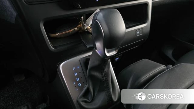 Hyundai Staria id 4248155 из Кореи 29
