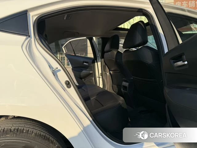 Toyota Corolla id 4299869 из Китая 18