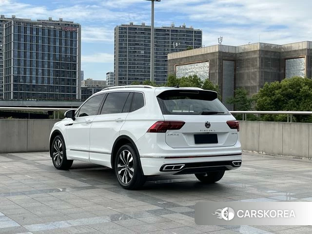 Volkswagen Tiguan L id 4297613 из Китая 14