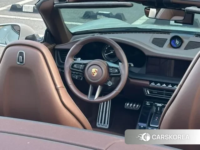 Porsche 911(992) id 3036373 из Кореи 11