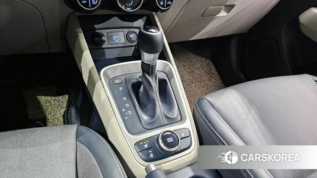 Hyundai Venue id 3820393 из Кореи 19