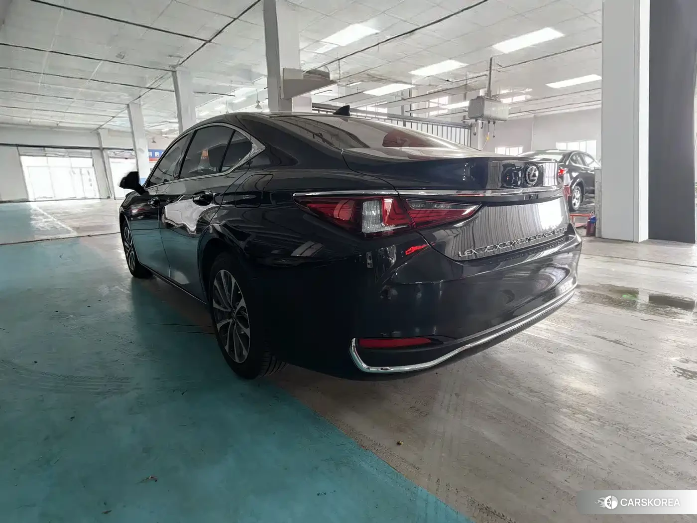 Lexus ES id 4514177 из Китая 10