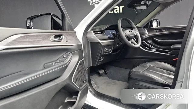 Jeep Grand Cherokee (WL) id 3624659 из Кореи 19