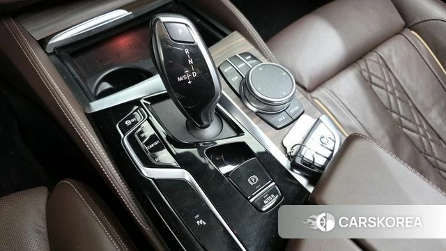 BMW 5 Series (G30) id 3828023 из Кореи 19