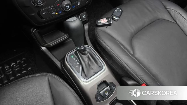 Jeep Renegade id 3892187 из Кореи 19