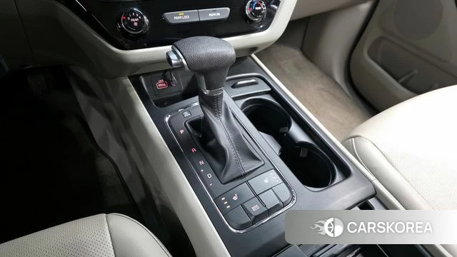 Kia All New Carnival id 4180608 из Кореи 19