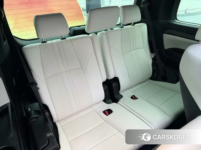 Lexus LM id 4307770 из Китая 24