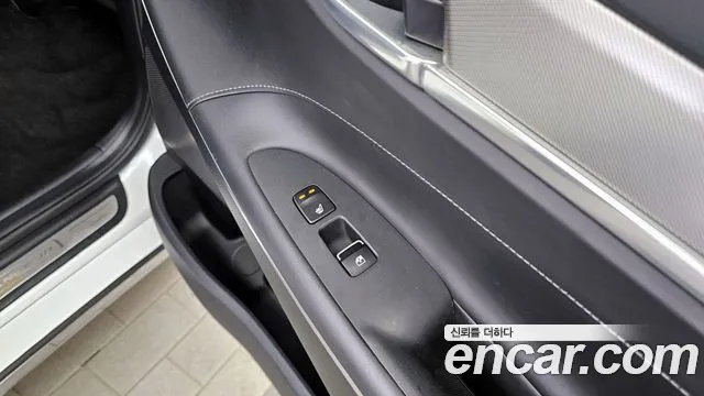 Hyundai The New Grandeur IG Hybrid id 2757311 из Кореи 19