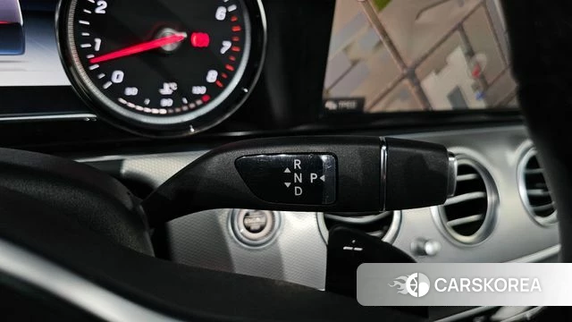 Mercedes-Benz E-Class W213 id 3916549 из Кореи 19