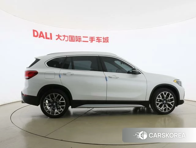 BMW X1 id 4263952 из Китая 15
