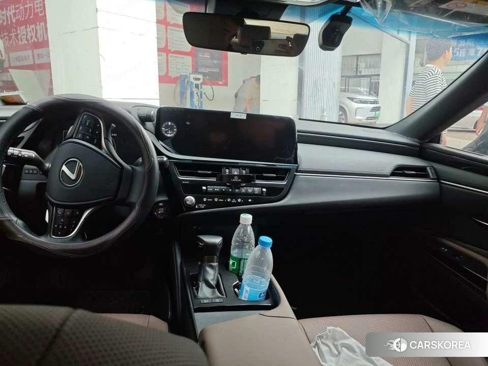 Lexus ES id 4514859 из Китая 12